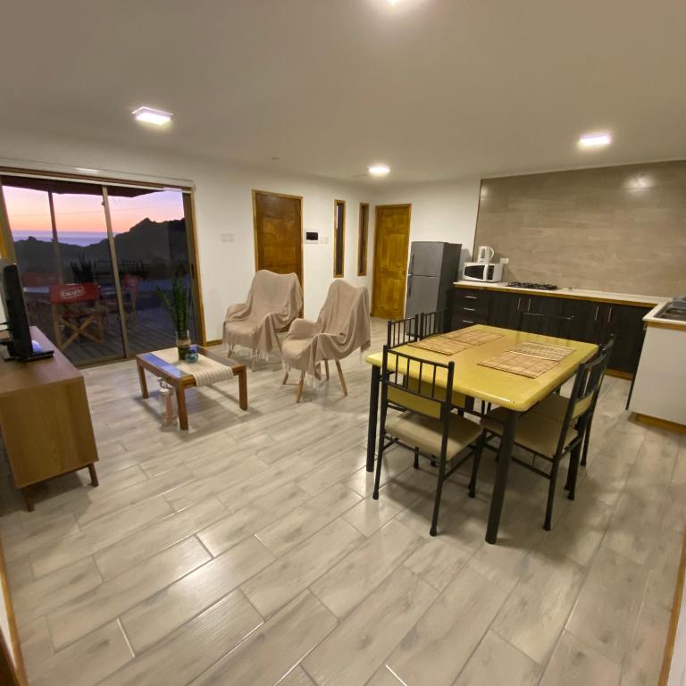 Hometotoralillo - Two-Bedroom Apartment - 13