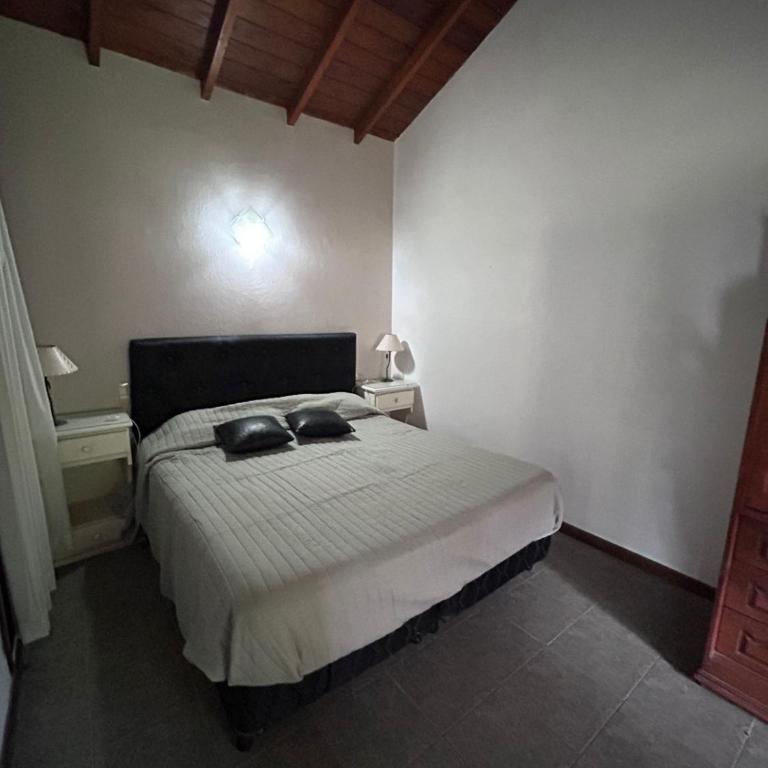 ALQUILER CASA EN VILLA GESELL Temporada 2026 - Two-Bedroom House - 2