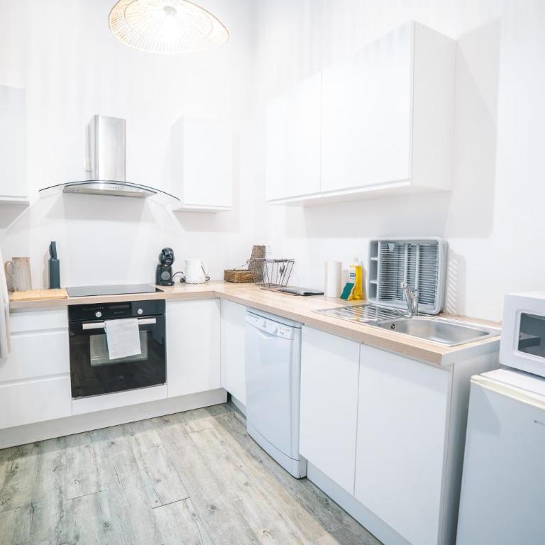 Spacieux & confortable au cœur du centre-ville-AQ - Apartment mit 2 Schlafzimmern - 5