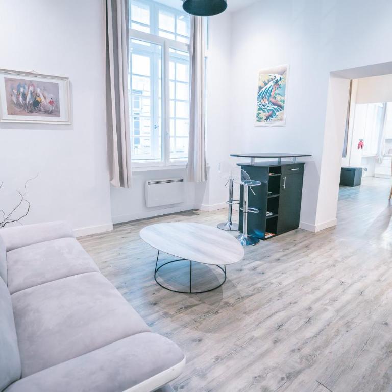 Spacieux & confortable au cœur du centre-ville-AQ - Apartment mit 2 Schlafzimmern - 8