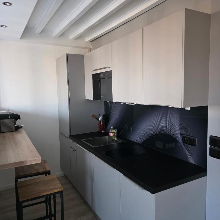 Le Central Rhône 2 - vue grandiose - - Appartement 1 Chambre - 31