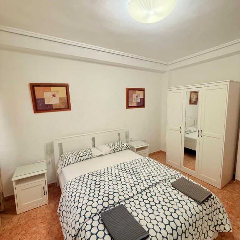 Apartamento de temporada en Malvarrosa Vacaciones largas Long Stay desde 11 noches - Three-Bedroom Apartment - 14