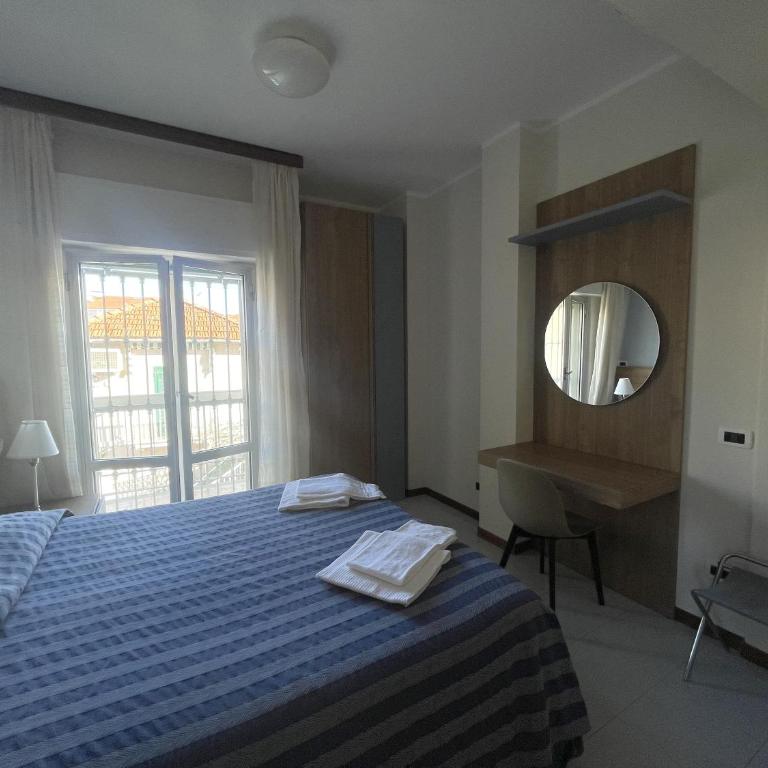 Casavacanze Internazionale - Appartamento Standard con 2 Camere da Letto - 1