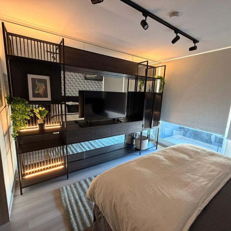 Premium comfort for your stay -Las Condes - One-Bedroom Apartment - 2