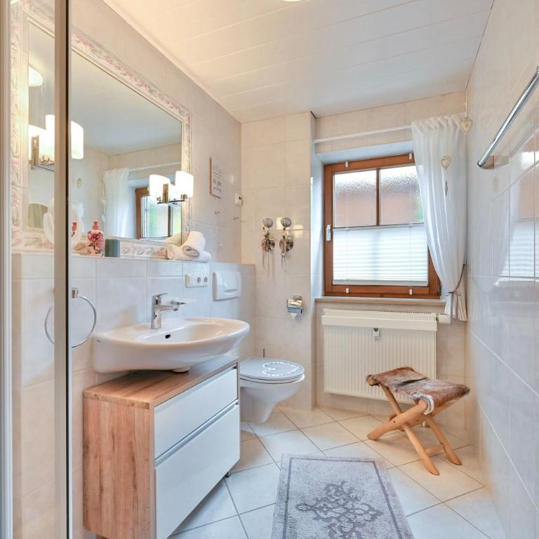 Alpina - Ferien mit Herz - Apartment - 11