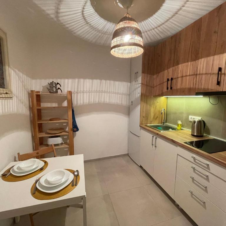 Nomad and Home apartment - One-Bedroom Apartment - 4