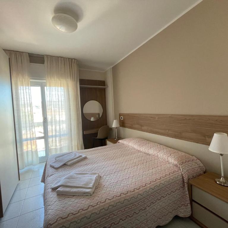 Casavacanze Internazionale - Appartamento Standard con 2 Camere da Letto - 2