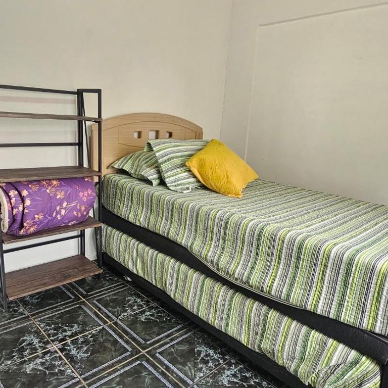 Cabaña El Quisco 2do piso con estacionamiento y pet friendly - Two-Bedroom Apartment - 2