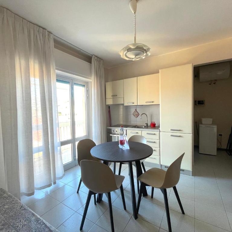 Casavacanze Internazionale - Appartamento con 1 Camera da Letto - 2