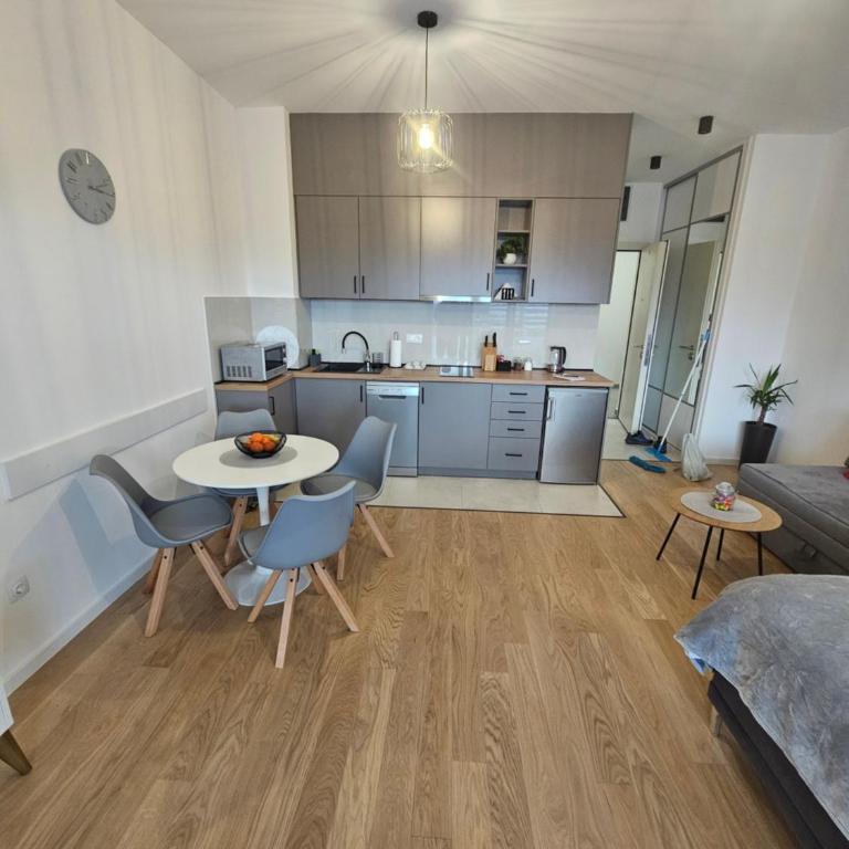 Perffect - One-Bedroom Apartment - 2