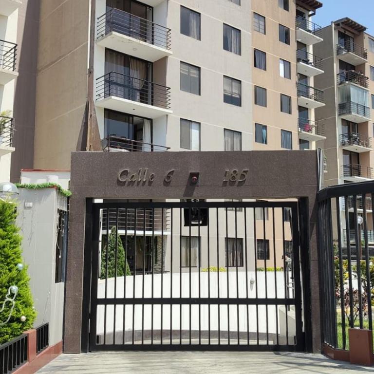 EL rincon feliz - Three-Bedroom Apartment with View - 6