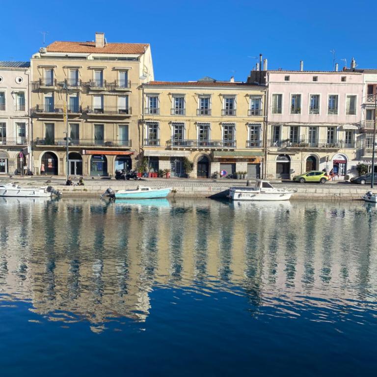 Elegant duplex sur le Cadre Royal au cœur de Sète - Premium Apartment mit 3 Schlafzimmern - 19