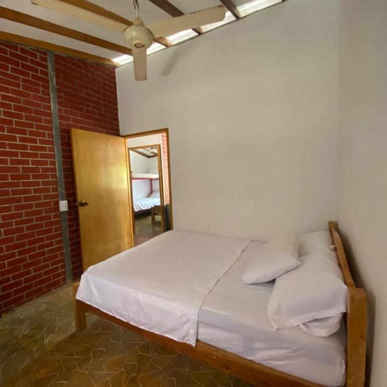 Casa Amores - Taganga - Habitación Doble con baño privado - 2
