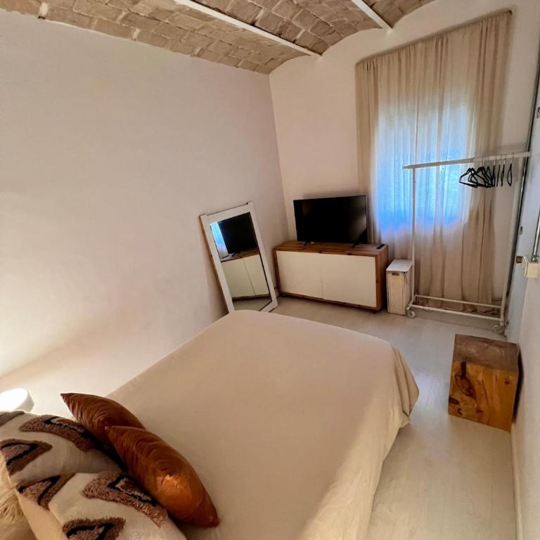 Cozy Barceloneta Beach Flat - Newly Renovated - One-Bedroom Apartment - 9