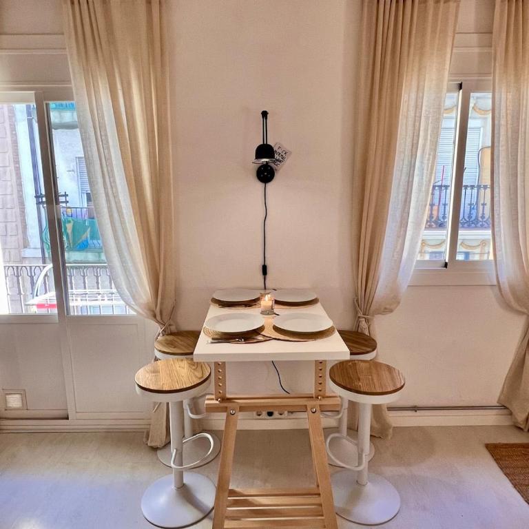 Cozy Barceloneta Beach Flat - Newly Renovated - One-Bedroom Apartment - 13