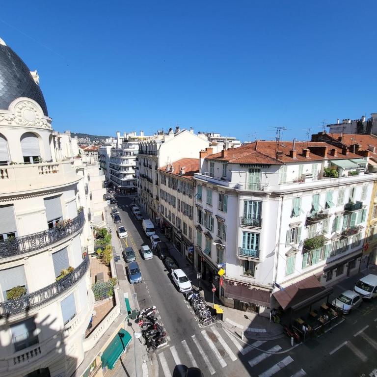 Design et Art - Proche Centre et Terrasse - Appartement 1 Chambre - 4