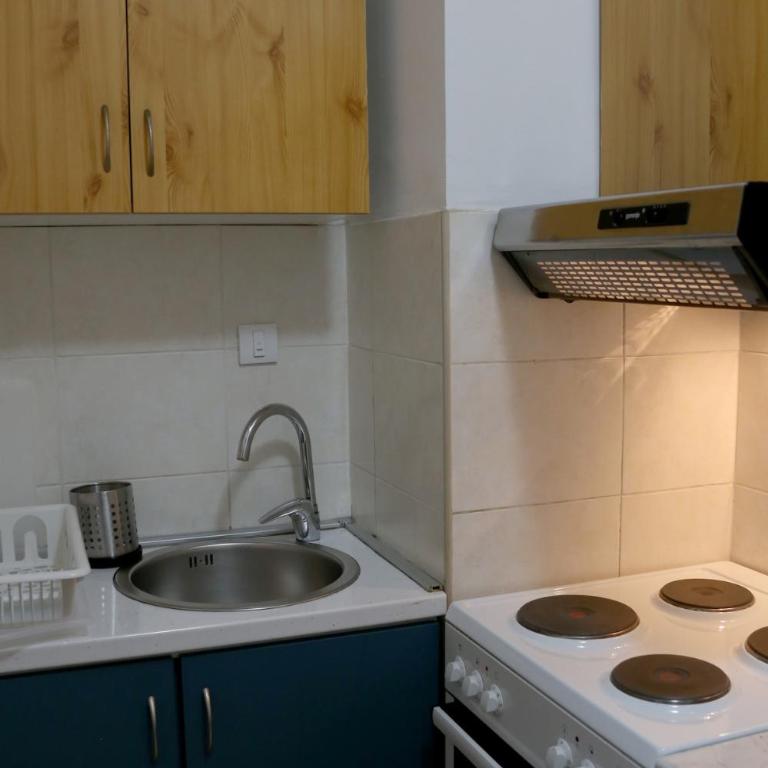 Modern 2-room Oasis in Old-town Belgrade - One-Bedroom Apartment - 19