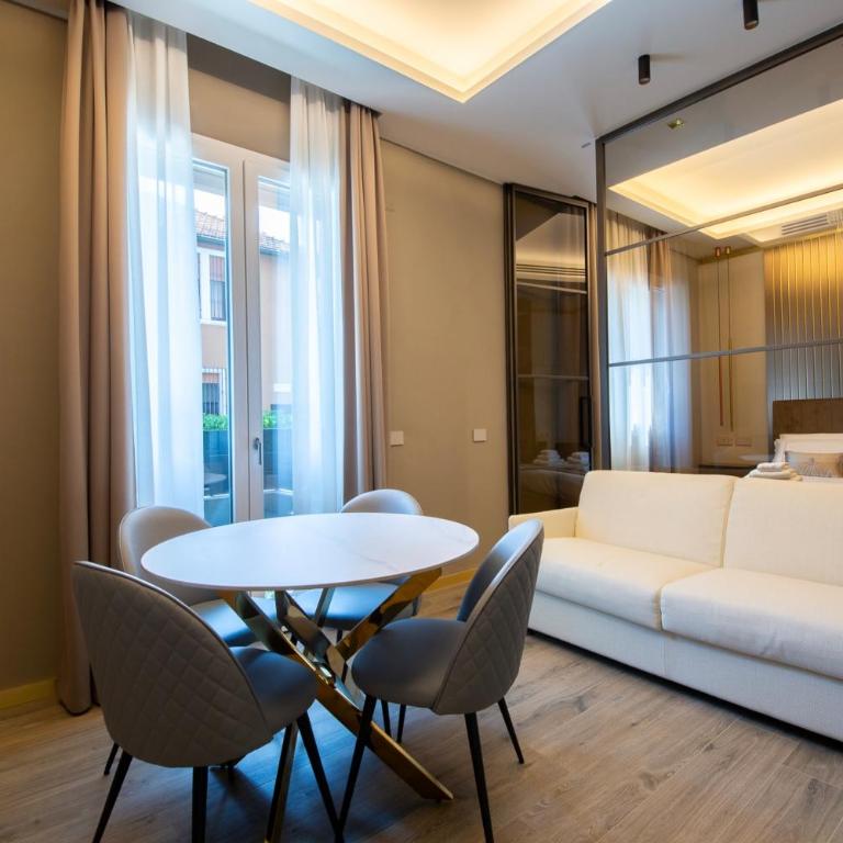 MW Apartments - One-bedroom Loft Apartment - 13