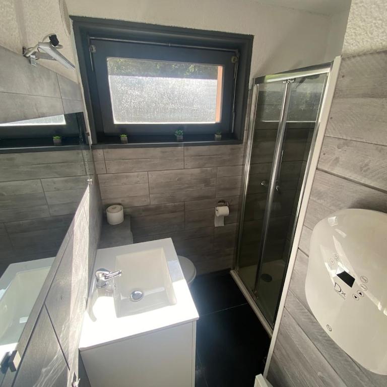 Le Majestic Appartemeent 6 couchages grande terrasse - Appartement 3 Chambres - 5