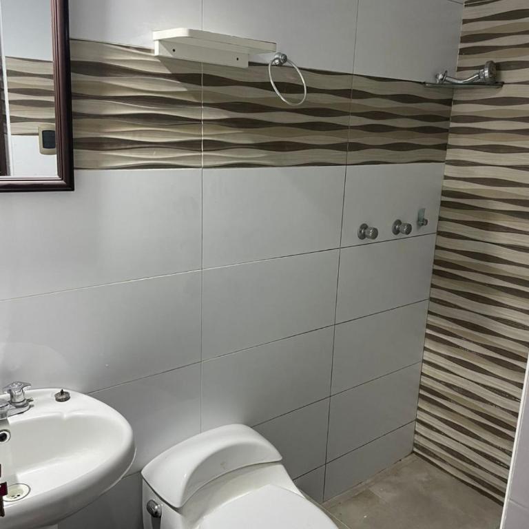 Departamento Premium Camana - Four-Bedroom Deluxe Apartment - 8