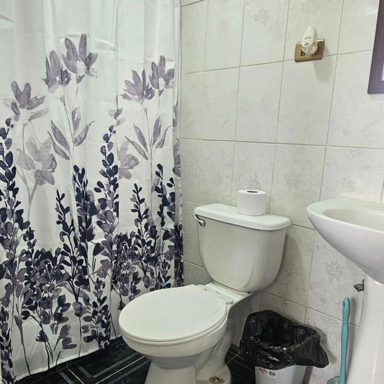 Cabaña El Quisco 1er piso con estacionamiento y pet friendly - Two-Bedroom Apartment - 7