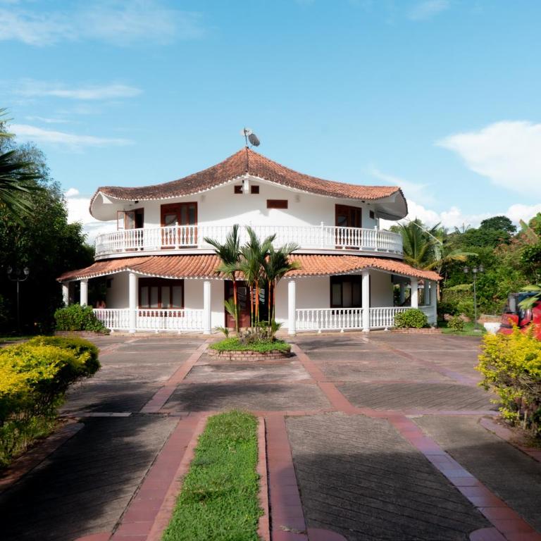 Casa en villavicencio - Four-Bedroom House - 1