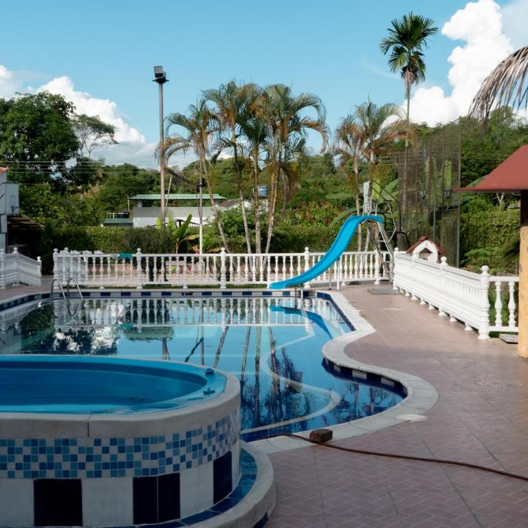 Casa en villavicencio - Four-Bedroom House - 15