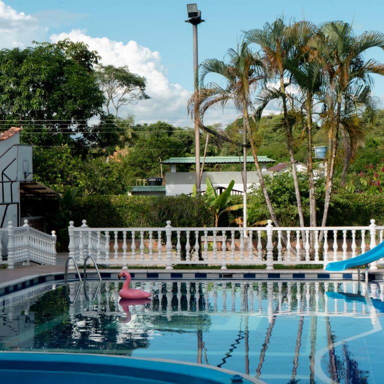 Casa en villavicencio - Four-Bedroom House - 21