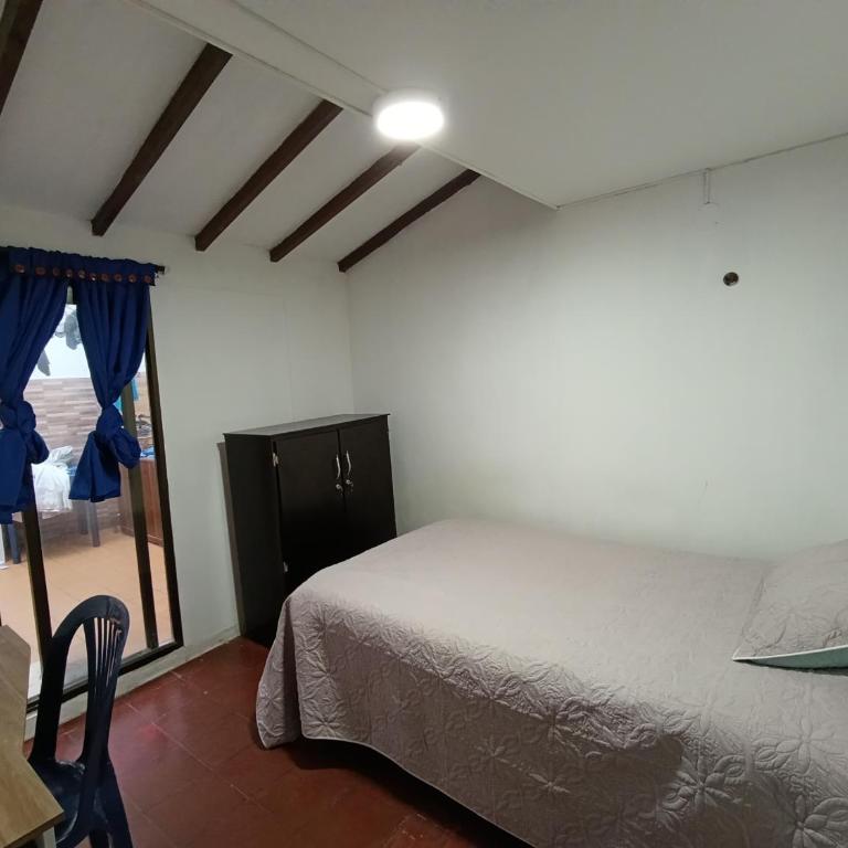 La Casa de Lu Los Rosales - Habitación Doble con baño privado - 5