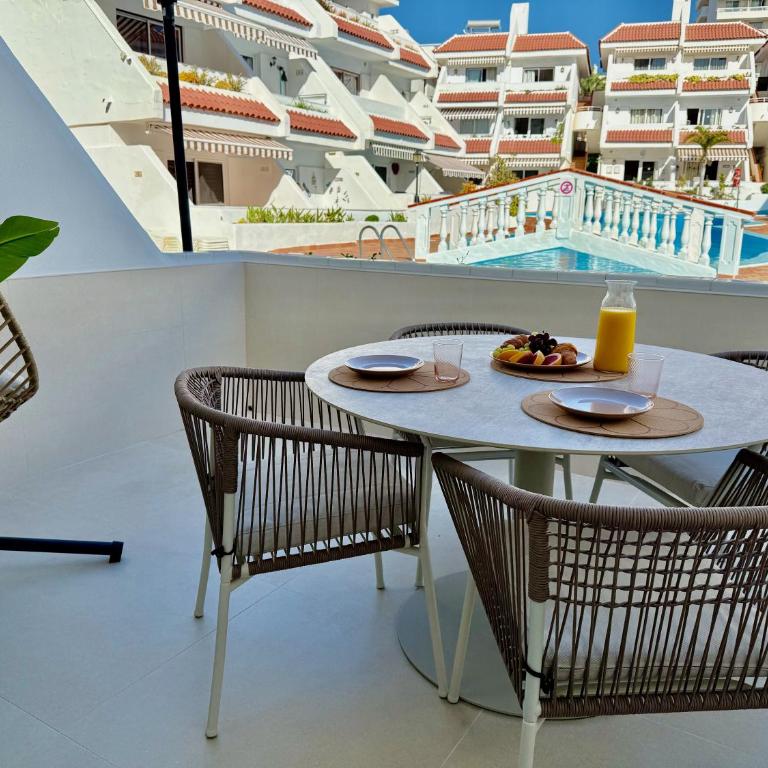 Sunny Escapes, Newly Renovated - Playa de las Americas - Apartamento de 1 dormitorio - 7