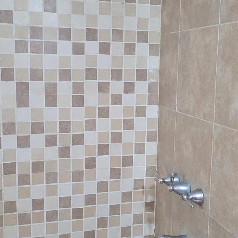 PASAJE EN EL CENTRO DE LOMAS - Apartamento de 1 dormitorio - 6