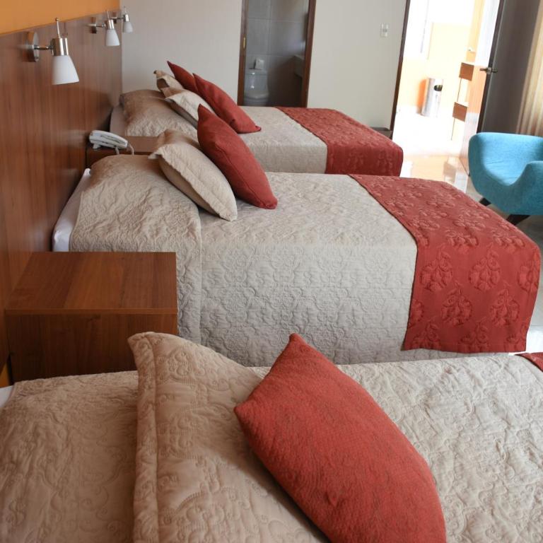 Hotel Mitru - Tarija - Habitación Familiar con baño privado - 2