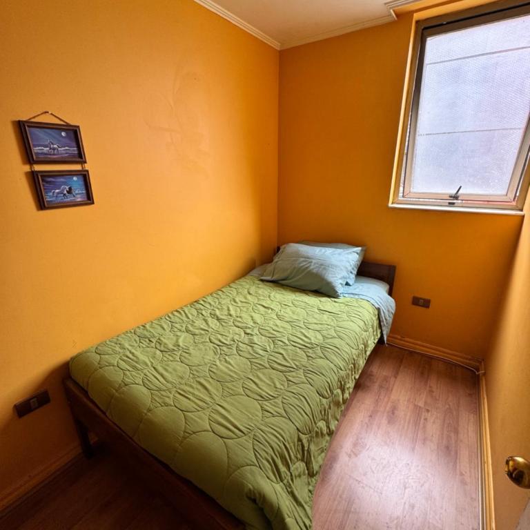 Departamento amplio y cómodo con estacionamiento - Three-Bedroom Apartment - 14