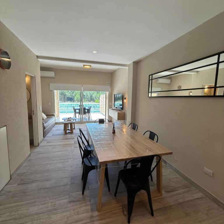 Exclusivo Departamento de 4 Ambientes Tortugas Pinamar - Apartamento Premium de 3 dormitorios con balcón - 11