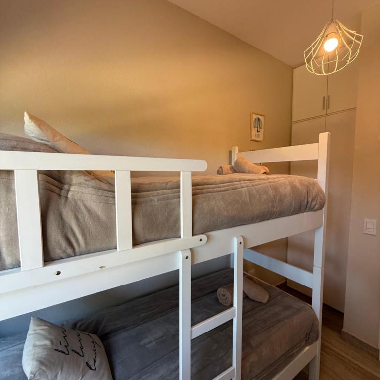 Exclusivo Departamento de 4 Ambientes Tortugas Pinamar - Apartamento Premium de 3 dormitorios con balcón - 17