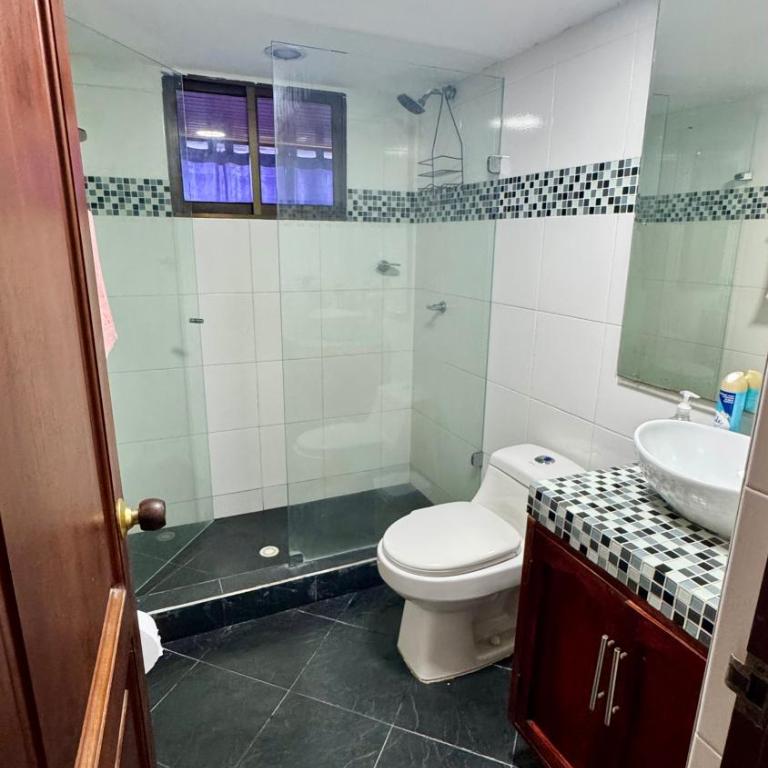 Apartamento familiar, frente al mar, Bocagrande - Two-Bedroom Apartment - 15