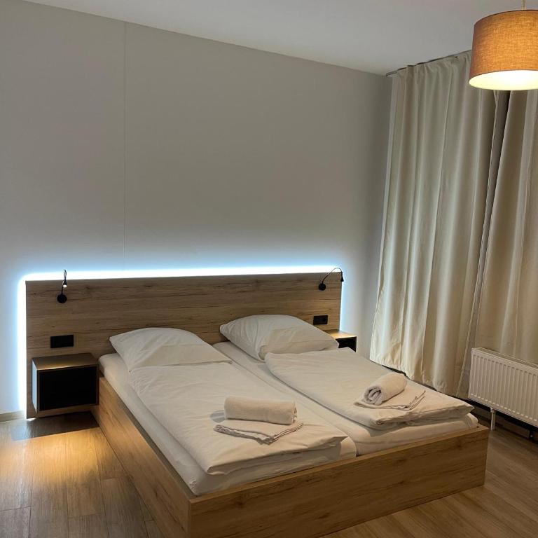 NB Apartments - Camera Familiare - 3