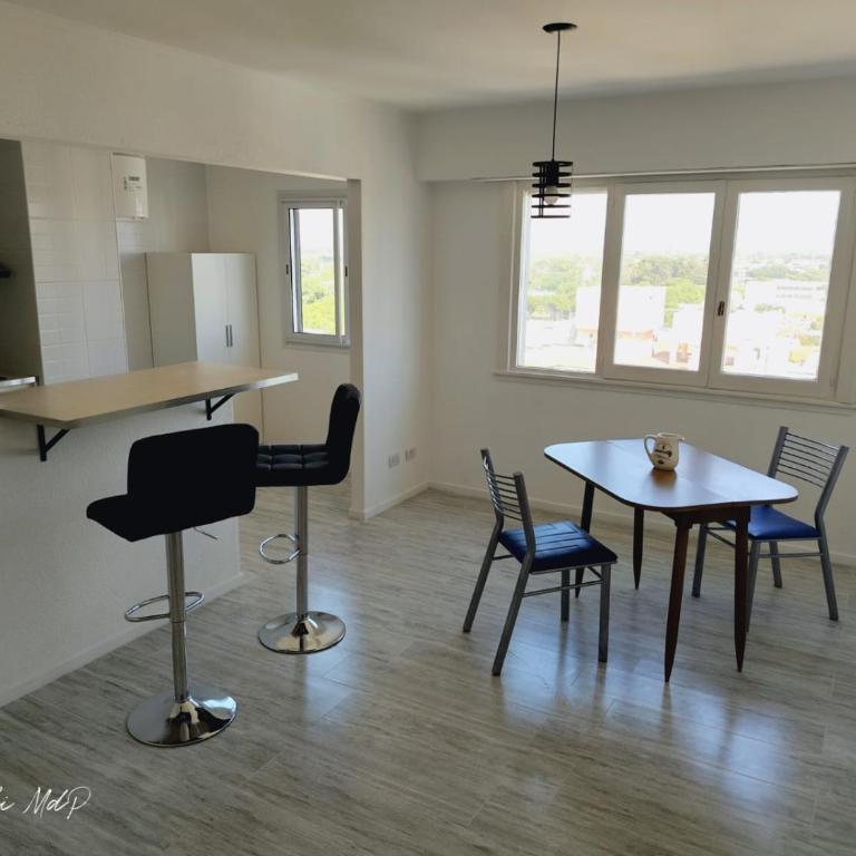 Impecable y amplio Zona Polideportivo y Hospital Privado - One-Bedroom Apartment - 17