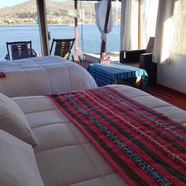 Titicaca Lartasma lodge - King Room with Lake View - 4