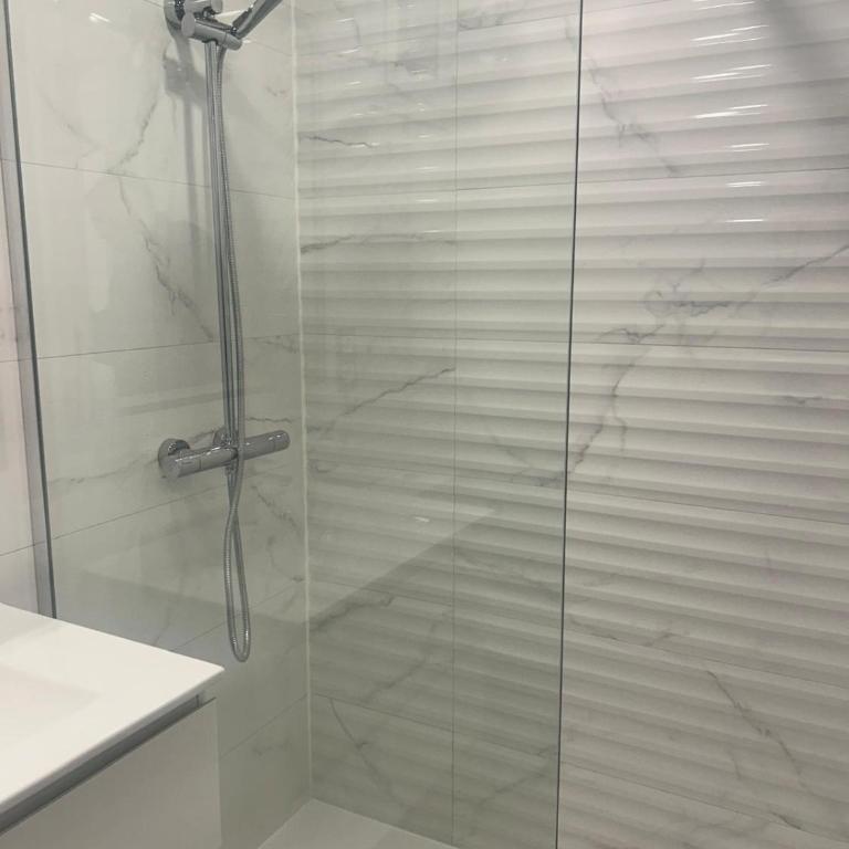 Villa Montjuic Apartments - One-Bedroom Apartment - 2