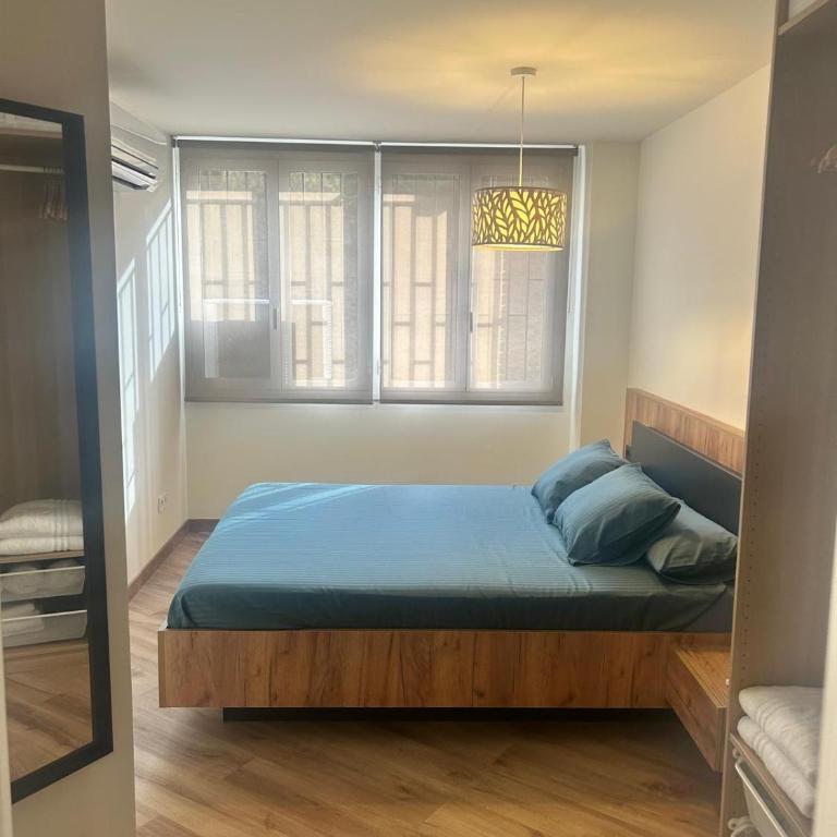Villa Montjuic Apartments - One-Bedroom Apartment - 31