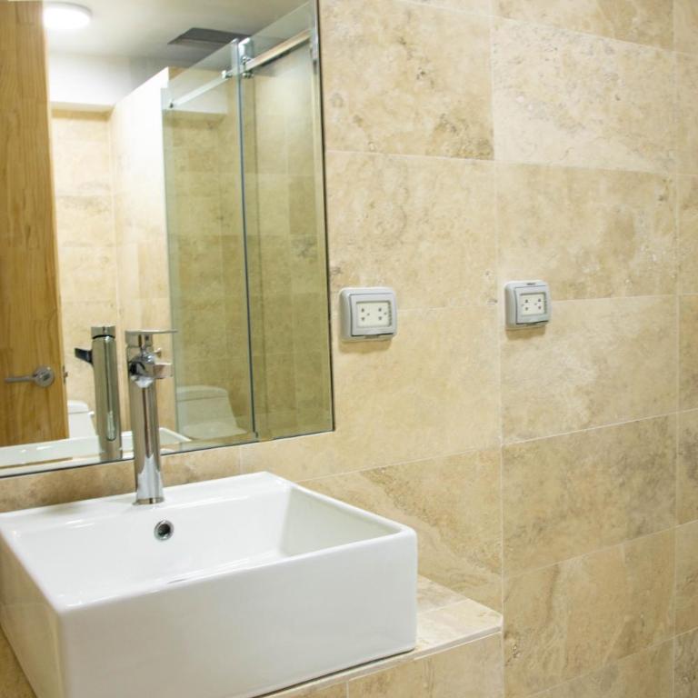 Hotel Boutique La Angostura II - Habitación Doble Estándar con 2 camas dobles - 4