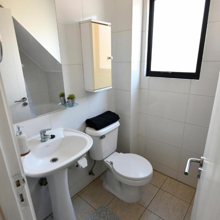 Casa en Condominio Privado Junto a Rio Calle Calle - Three-Bedroom House - 12