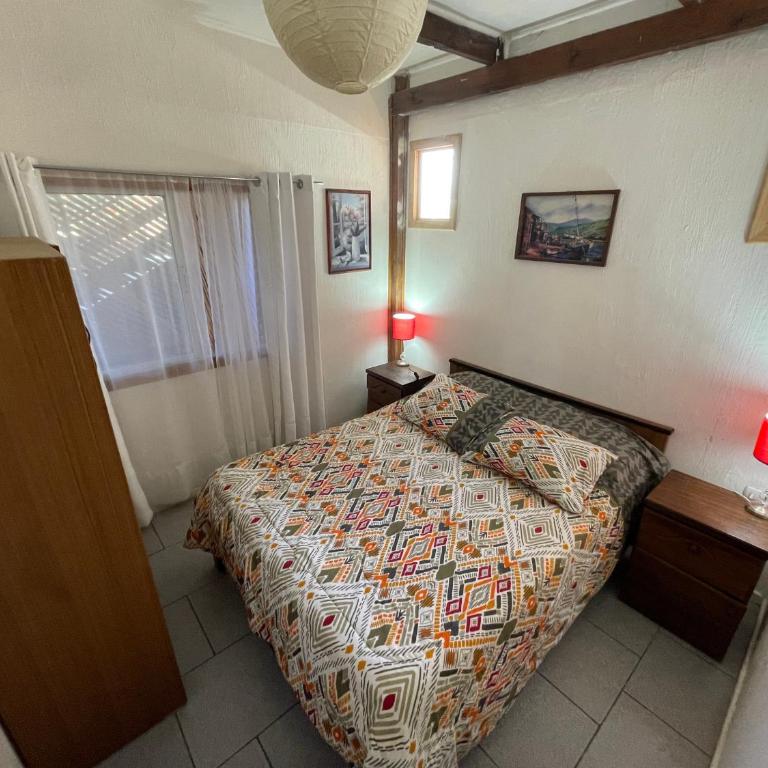 Hostal Mar De Bahía - Family Room with Private Bathroom - 8