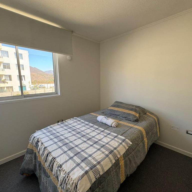 Departamento equipado 201 Ovalle - Three-Bedroom Apartment - 5