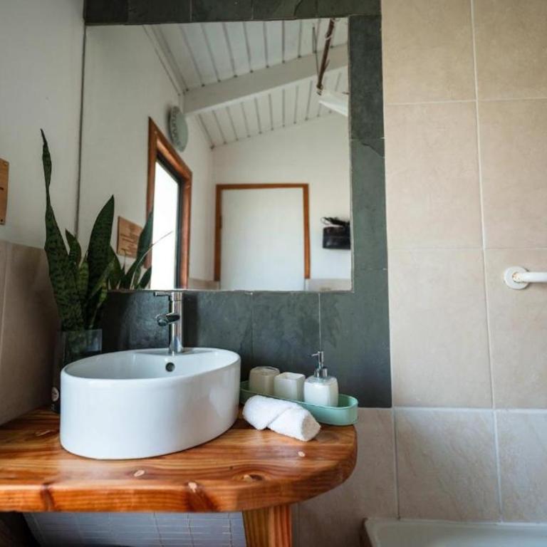 PARAÍSO Sunset Bungalows - Habitación Doble Deluxe con balcón y vistas al mar - 3