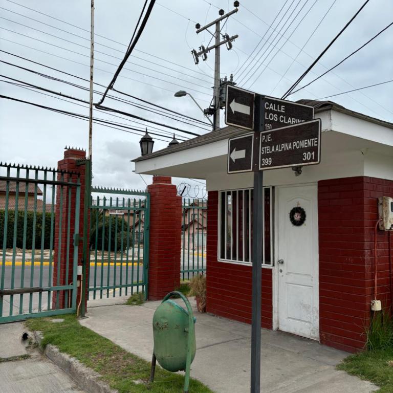 Alojamiento en Coquimbo cerca a playa la Herradura - Three-Bedroom House - 2