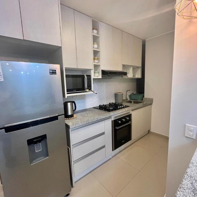 Alojamiento frente al centro comercial Mall Plaza Trujillo - Apartamento de 1 dormitorio - 24