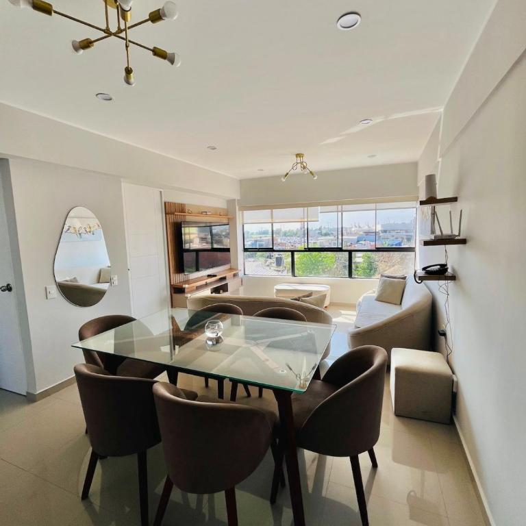 Alojamiento frente al centro comercial Mall Plaza Trujillo - Apartamento de 1 dormitorio - 28