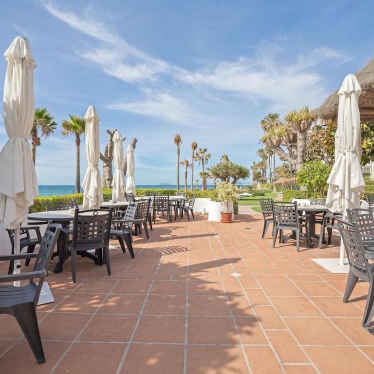 Alcazaba Beach Apartment - Apartamento de 3 dormitorios - 2